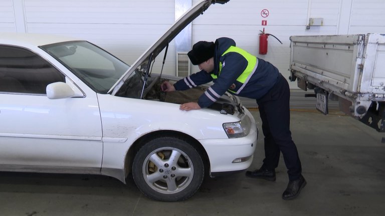 Общественники проверили, с какими трудностями приходится сталкиваться иркутянам при постановке на учёт автотранспорта